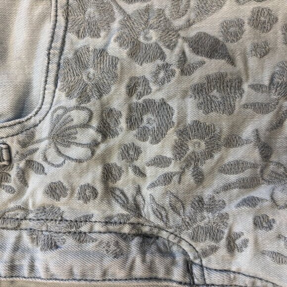 Aeropostale High Waisted Jean Short - Picture 3 of 5